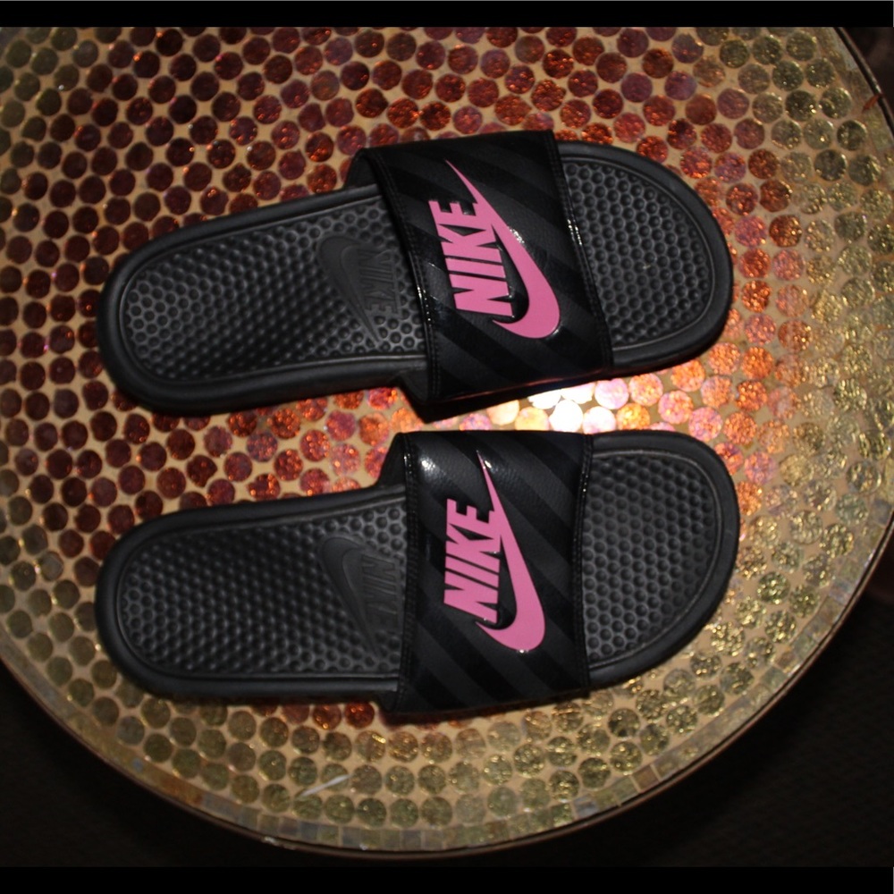 🙌🏽Nike Slides🙌🏽